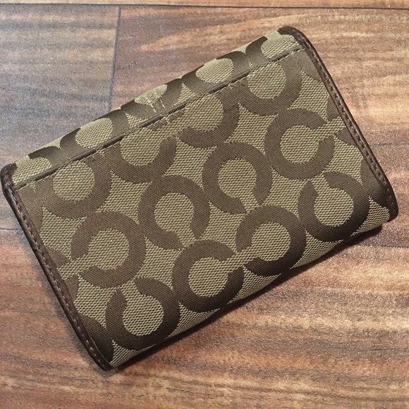 Coach Signature C Khaki and Tan Wallet - Picture 2 of 9